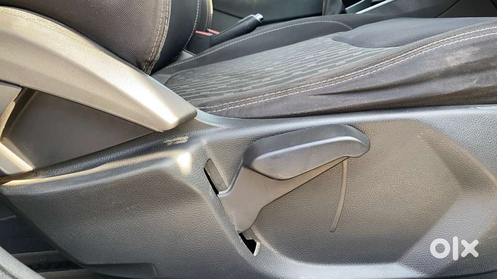 Ford Figo 2012-2015 Petrol Titanium, 2020, Petrol