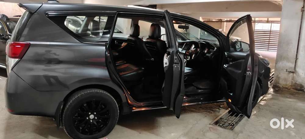 Toyota Innova Crysta [2020-ongoing] 2.4 Vx 7 Str, 2016, Diesel