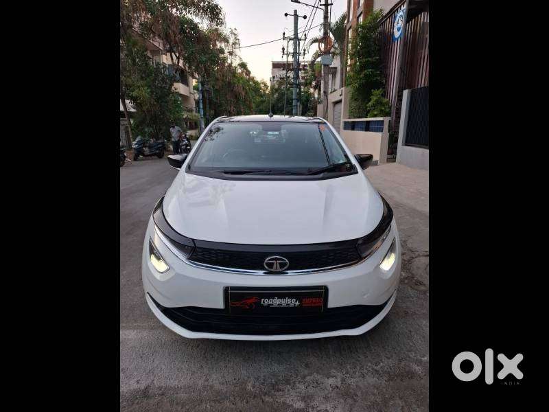 Tata Altroz Xza Plus (o) (s), 2023, Petrol