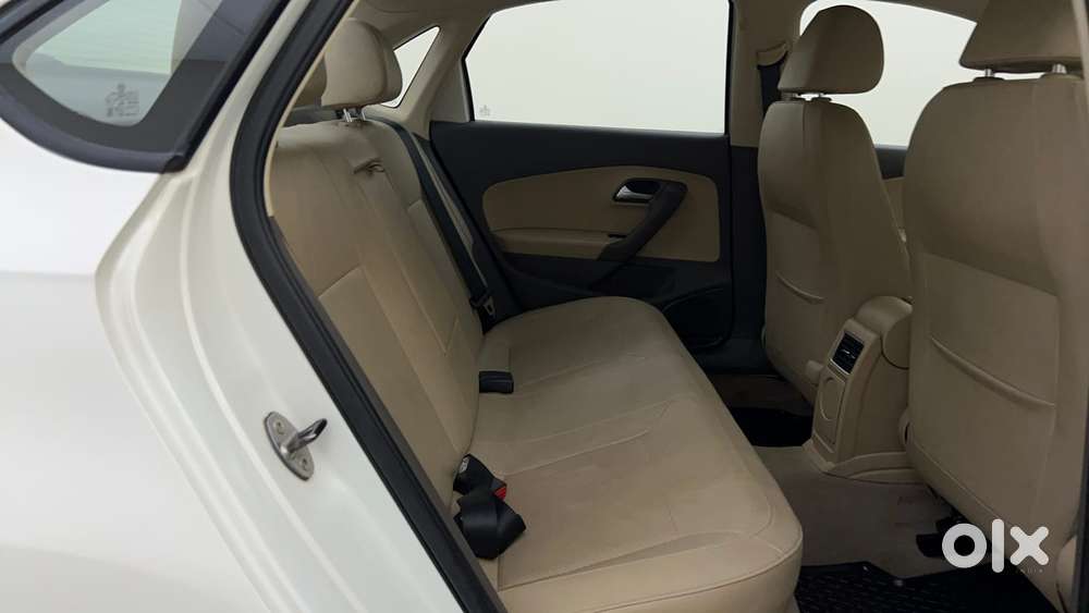 Volkswagen Vento 1.6 Highline, 2017, Petrol