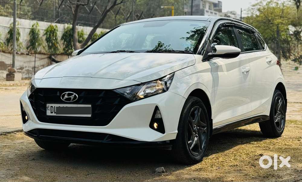 Hyundai I20 Sportz 1.2 Ivt Dual Tone, 2023, Petrol