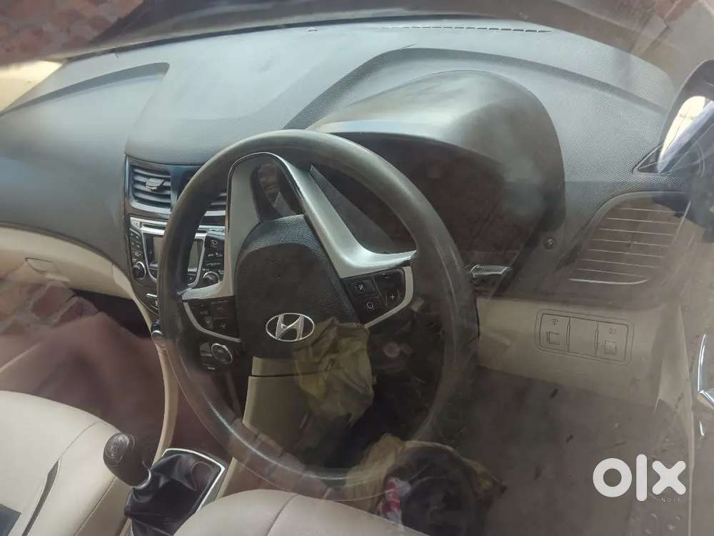 Hyundai Verna Crdi Sx 2013