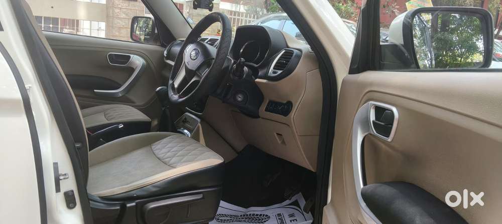 Mahindra Tuv 300 T10, 2018, Diesel