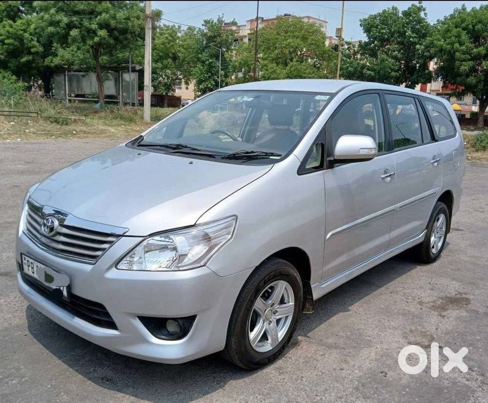 Toyota Innova 2.5 V 7 Str, 2013, Diesel