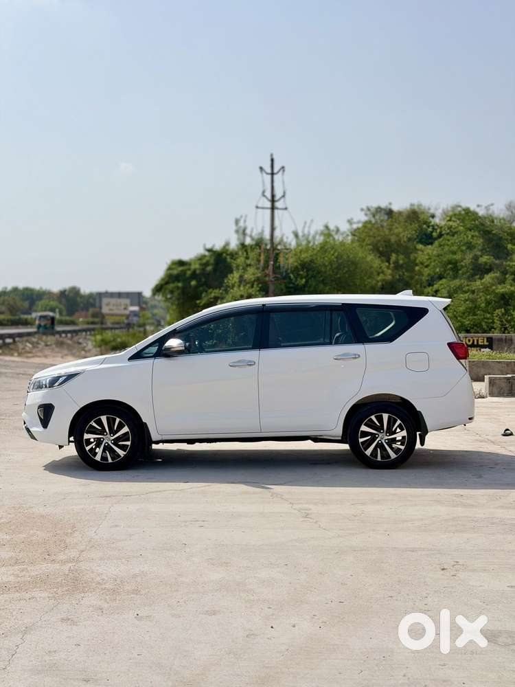 Toyota Innova Crysta [2020-ongoing] 2.4 Zx At 7 Str, 2022, Diesel