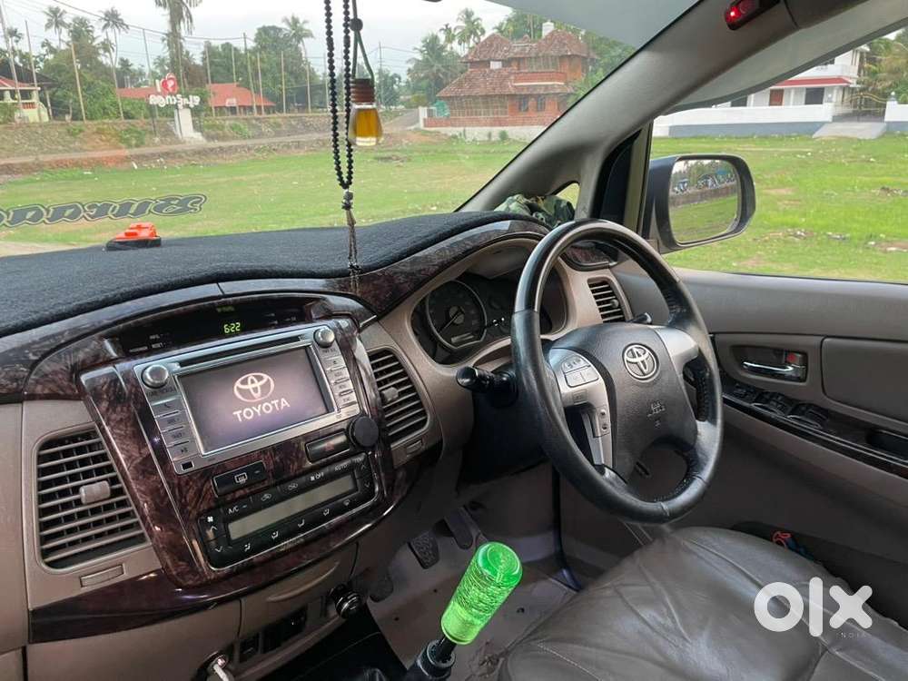 Toyota Innova 2016 Diesel Well Maintained