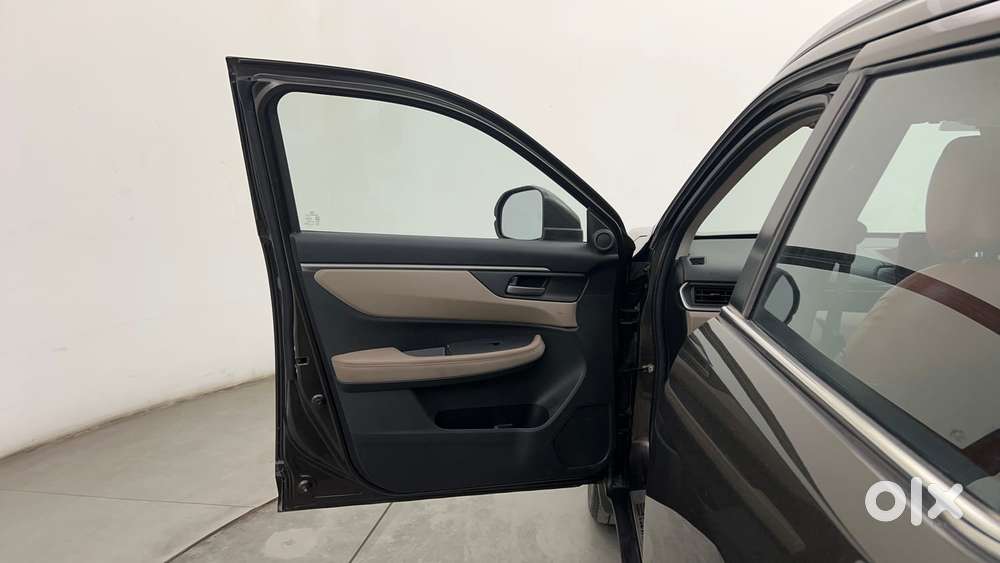 Honda Elevate Vx Mt, 2023, Petrol
