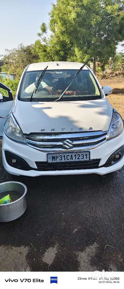 Gadi Mein Koi Kam Nahin Hai Gadi Sab Tarike Se Kadak Hai