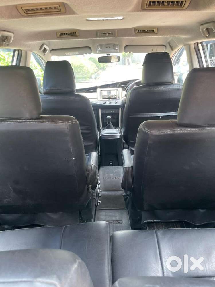 Toyota Innova Crysta 2018 Diesel Well Maintained