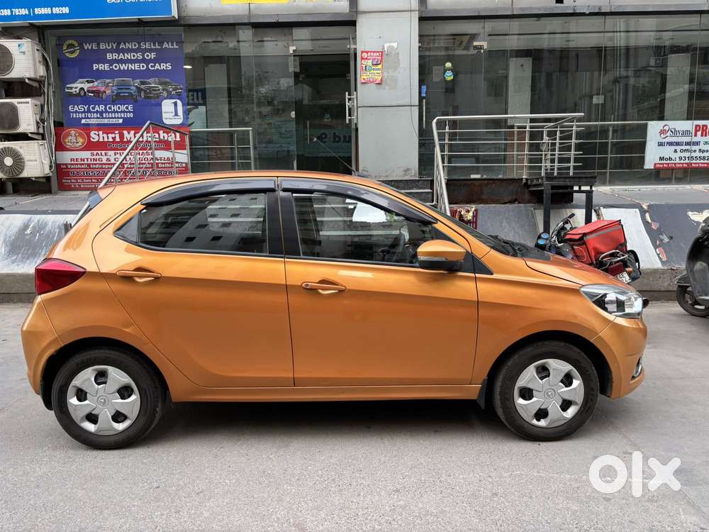 Tata Tiago 1.2 Revotron Xz (o), 2016, Petrol