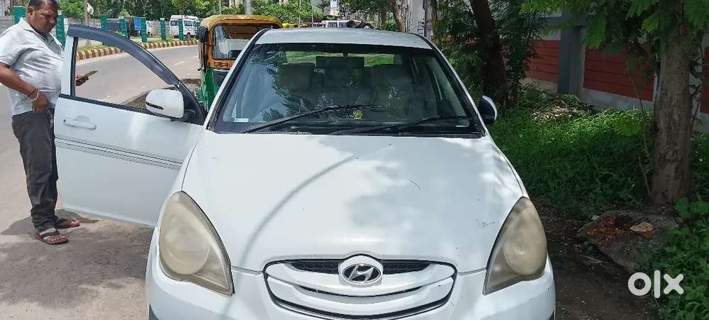 Hyundai Verna 2011 Diesel Manual 10268 Km