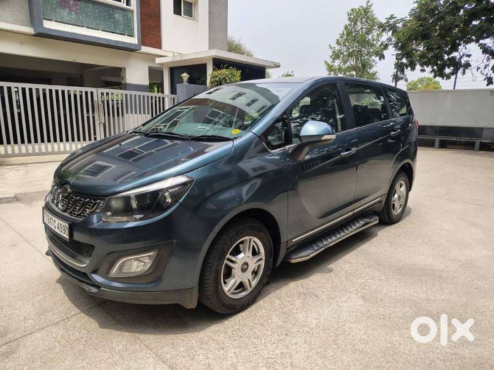 Mahindra Marazzo M6, 2018, Diesel