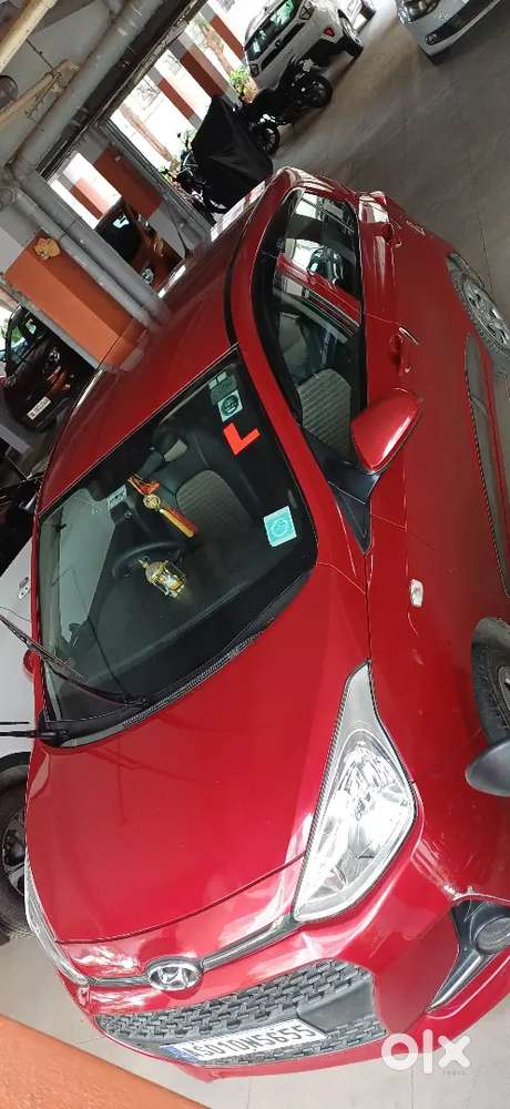 Hyundai Grand I10 2017 Petrol 31223 Km Driven