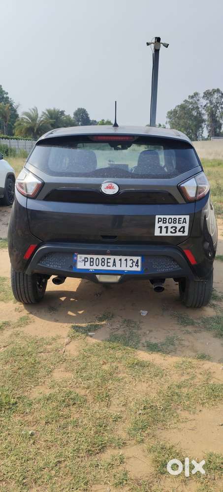 Tata Nexon 1.5 Revotorq Xm (s), 2018, Diesel