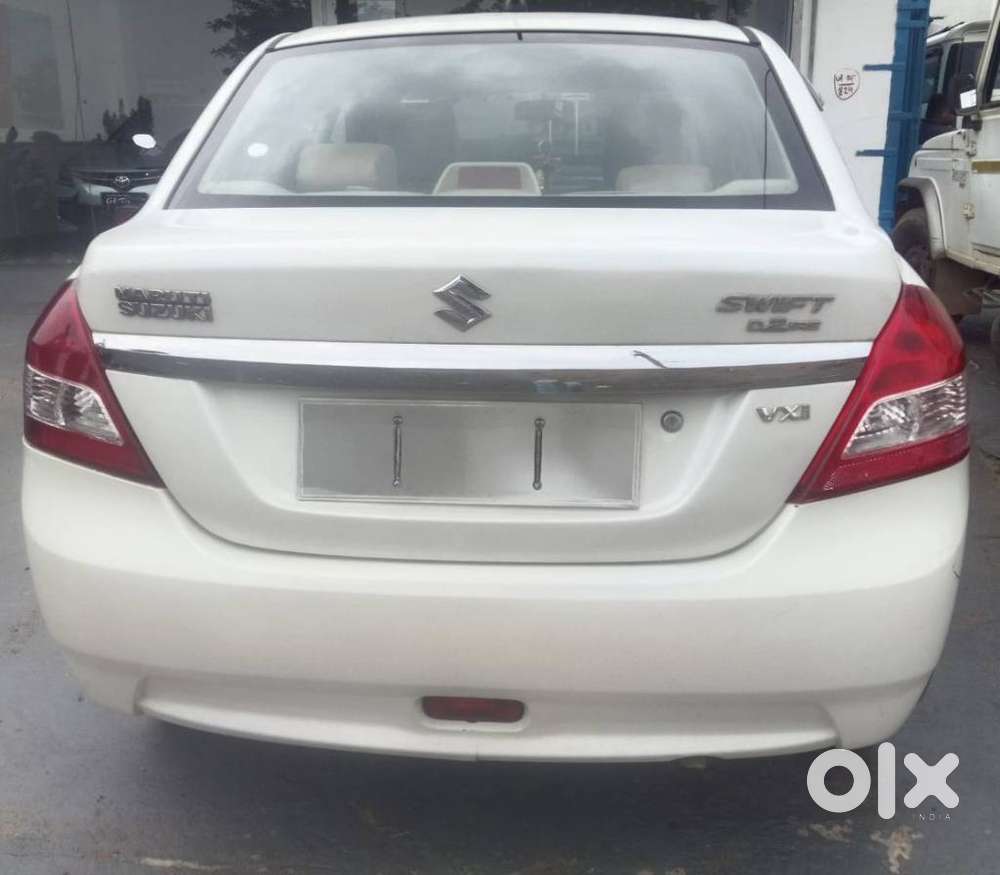 Maruti Suzuki Swift Dzire 1.2 Vxi Bsiv, 2014, Petrol