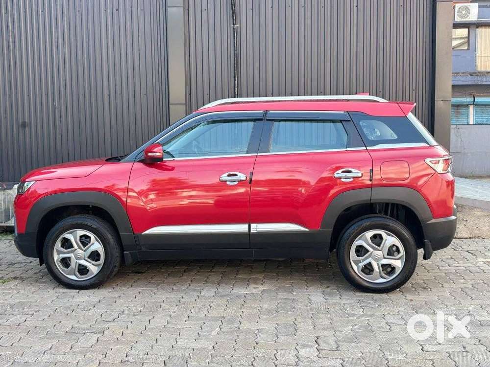 Maruti Suzuki Vitara Brezza 1.5 Vxi At, 2023, Petrol