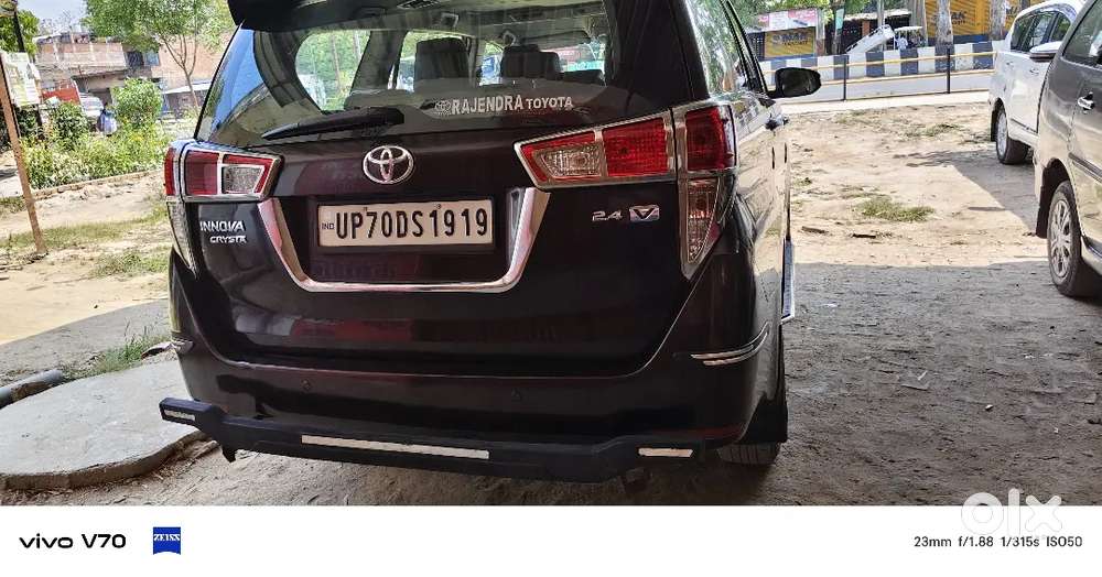 Toyota Innova Crysta 2017 Diesel 67000 Km Driven