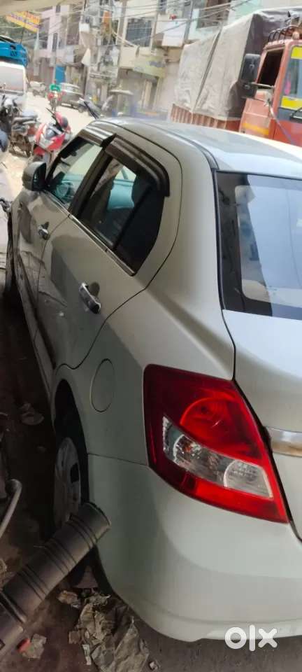 Maruti Suzuki Swift Dzire 1.3 Lxi, 2016, Petrol