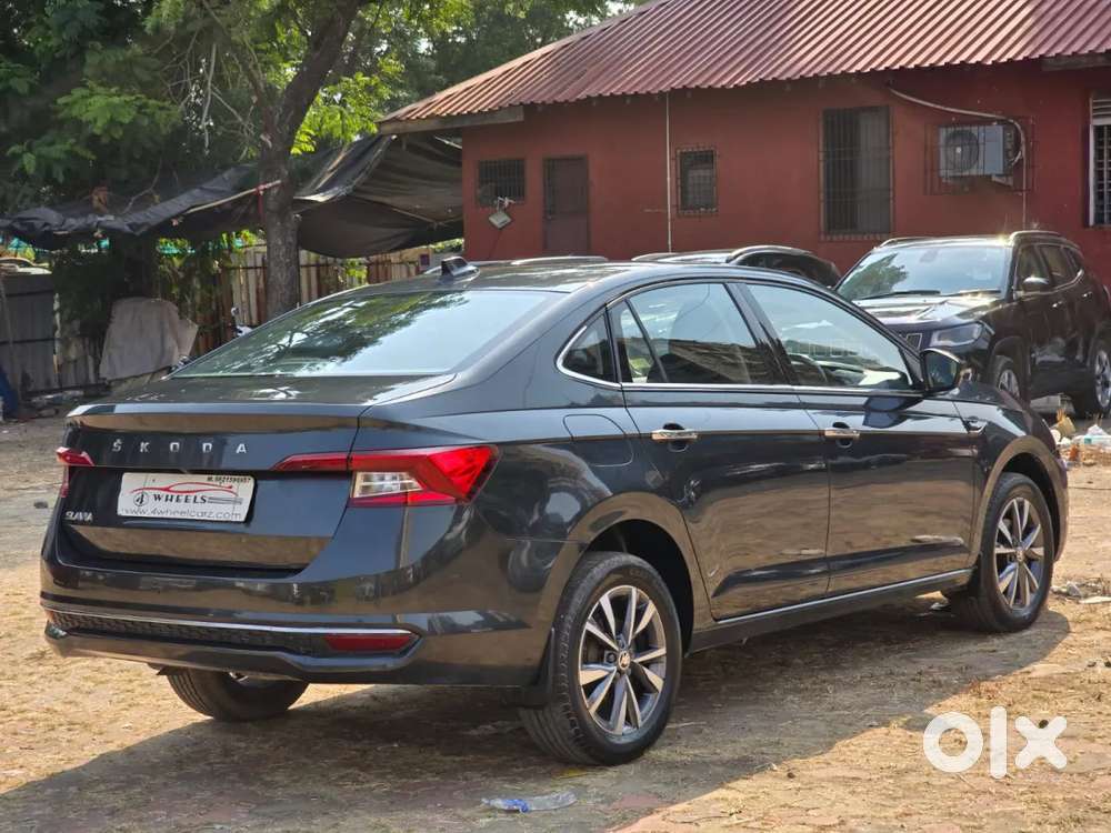 Skoda Slavia Style 1.0l Tsi At, 2023, Petrol