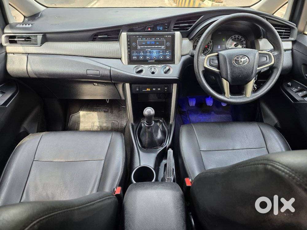 Toyota Innova Crysta 2.4 Gx Mt 8s, 2017, Diesel