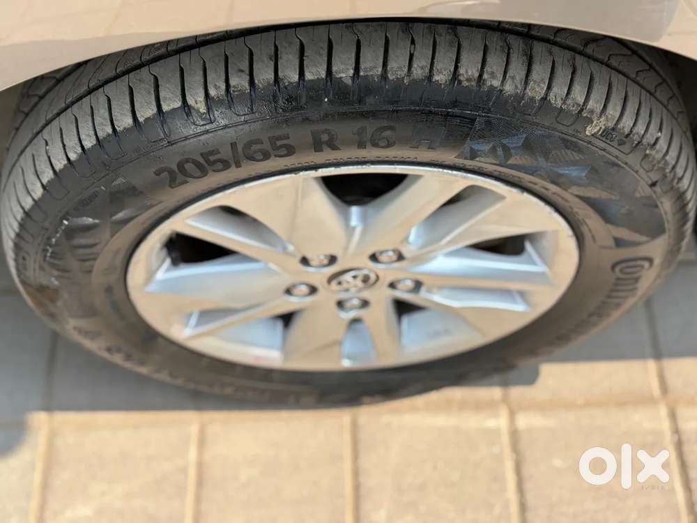 Toyota Innova Crysta 2.8 Gx At 7 Str, 2019, Diesel