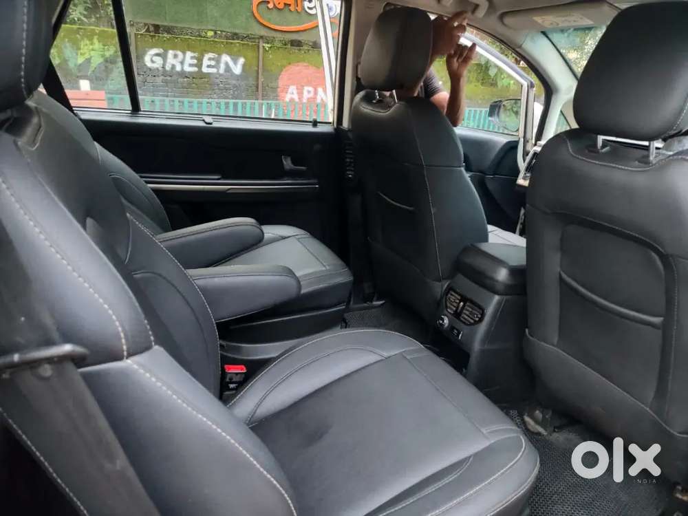 Tata Hexa Car