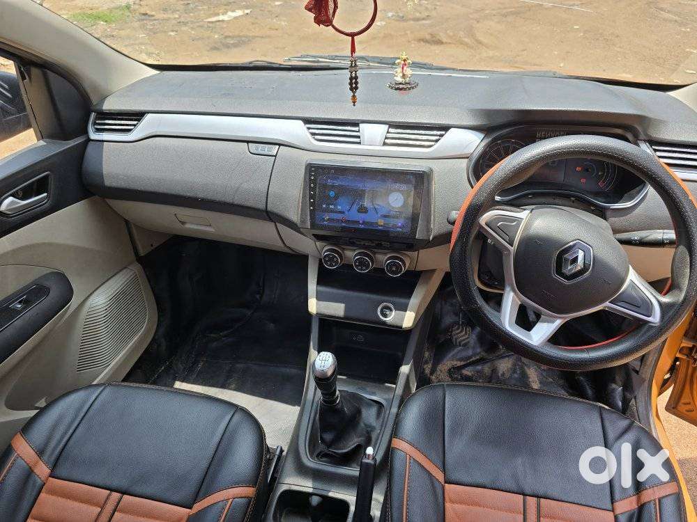 Renault Triber 1.0 Rxz Dual Tone, 2021, Petrol