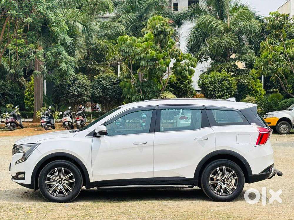 Mahindra Xuv700 2.2 Ax 7 Diesel At Luxury Pack Str Awd, 2025, Diesel
