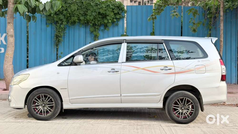 Toyota Innova Diesel 2015