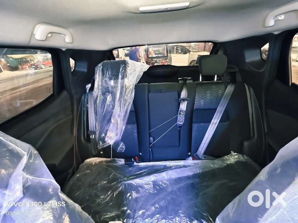 Nissan Magnite Automatic Top November 2025 Petrol 450 Km Driven