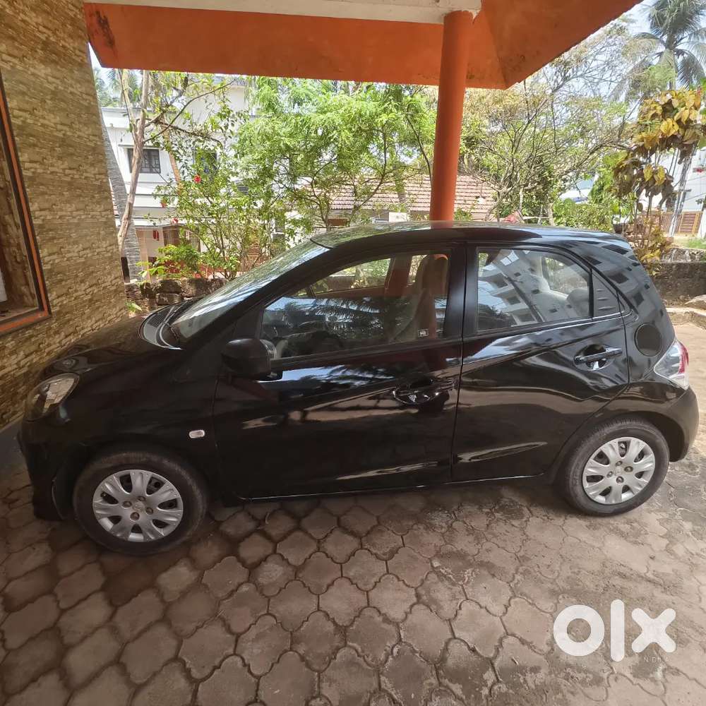 Honda Brio 2012 Petrol Well Maintained