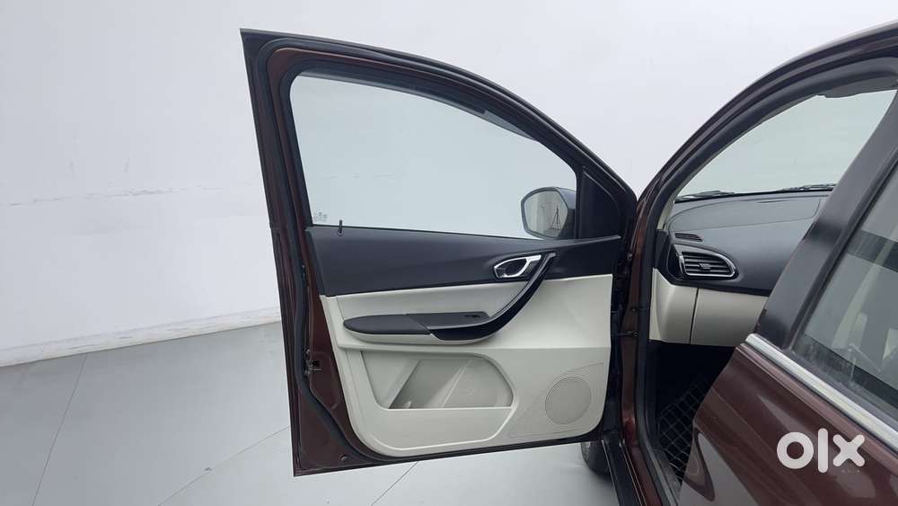 Tata Tigor Xza Plus, 2022, Petrol