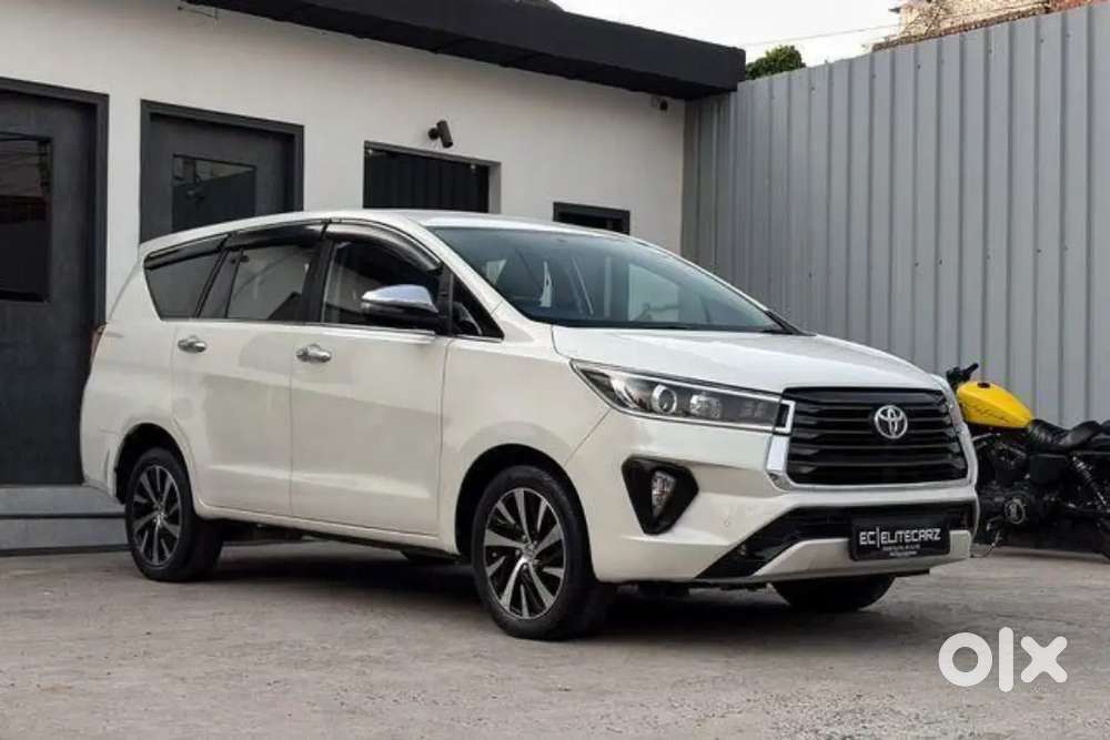 Toyota Innova Crysta 2022 Diesel Well Maintained With Vip Number