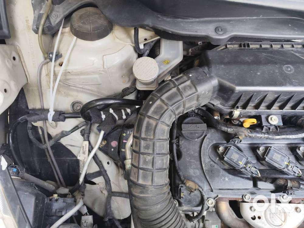 Ertiga Smart Hybrid Petrol Car