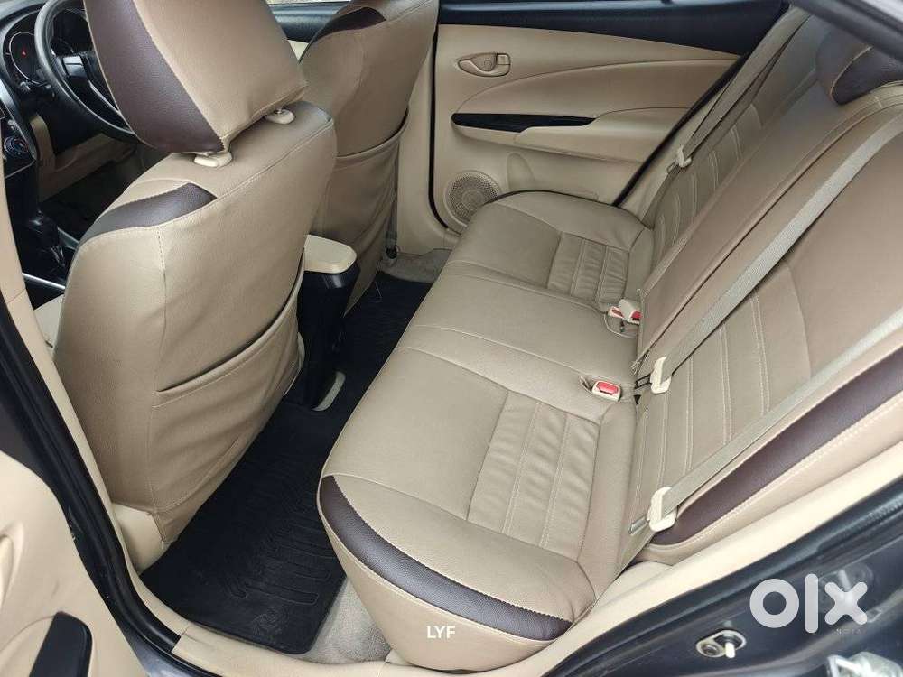 Toyota Yaris J Cvt, 2018, Petrol