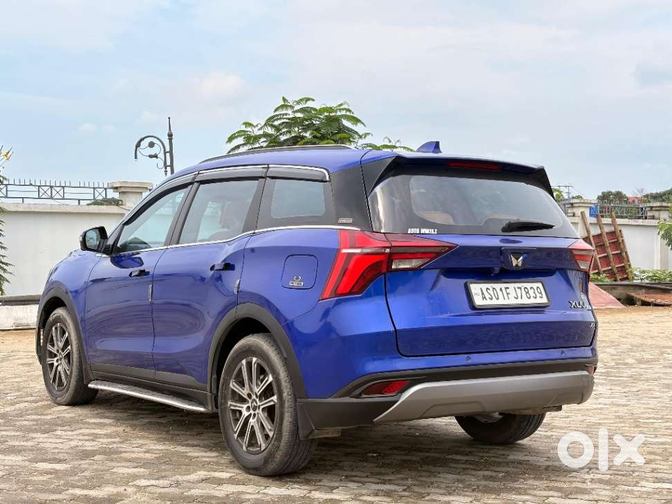 Mahindra Xuv700 2.0 Ax 7 Petrol At Str, 2022, Petrol