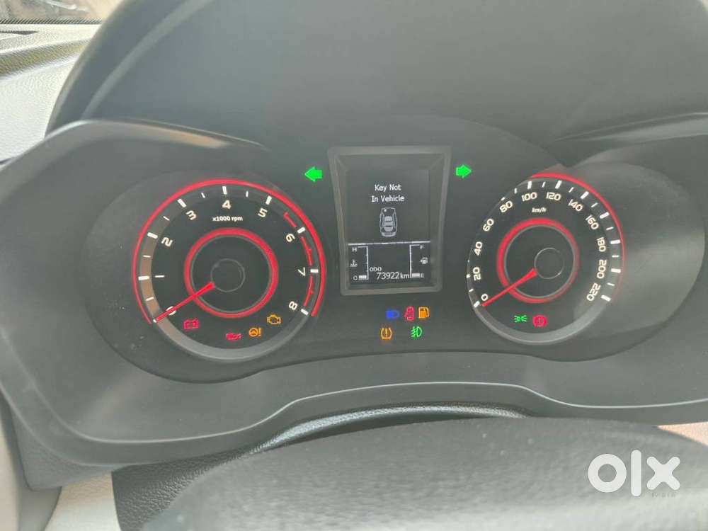 Mahindra Xuv300 W8 Option, 2019, Petrol