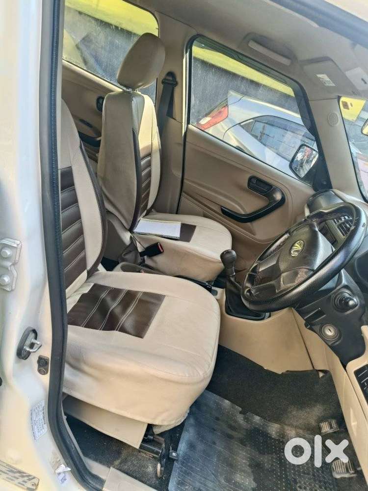 Mahindra Tuv 300 T4 Plus, 2020, Diesel