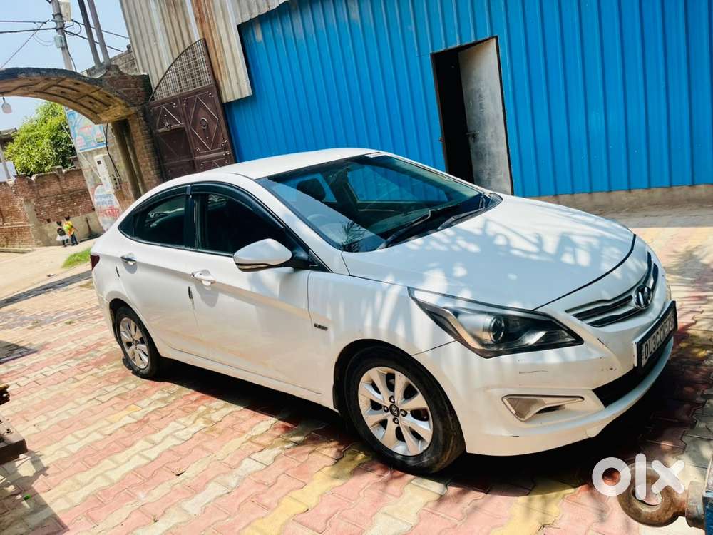 Hyundai Verna Petrol 2015