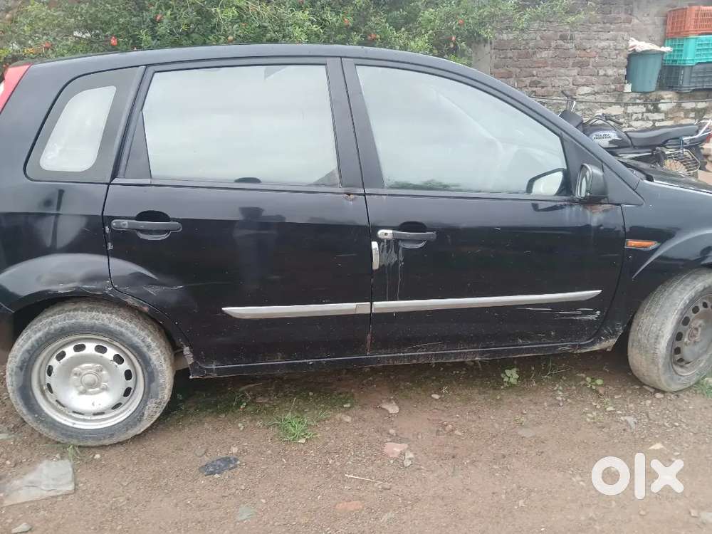 Ford Figo Petrol 2010 4th