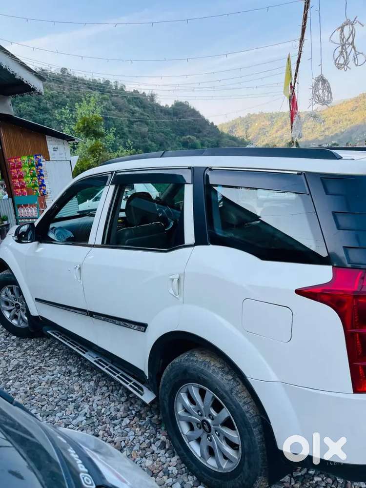 Keyless Entry & Push Button Start With Sunroof