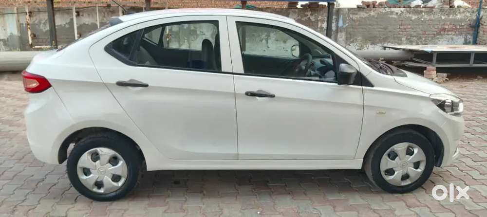Tata Tigor [2018] Petrol 1st