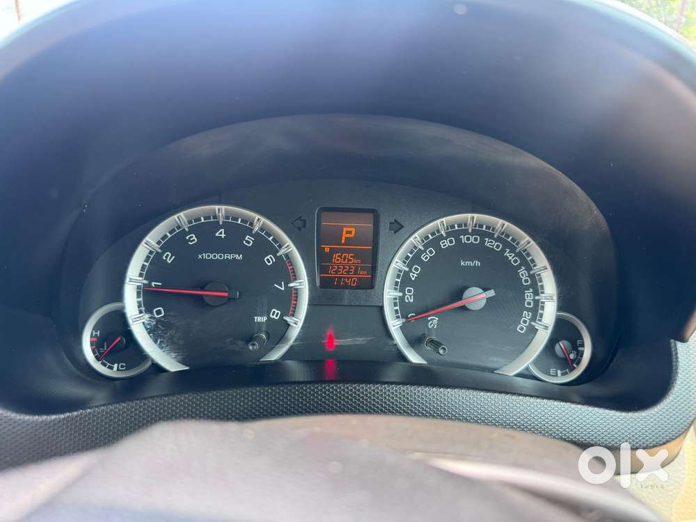 Maruti Suzuki Swift Dzire Vxi At, 2013, Petrol