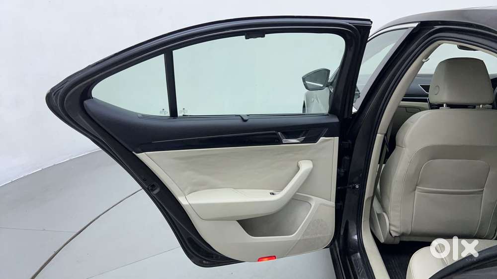 Skoda Superb 2.0 L&k Tsi At, 2016, Diesel
