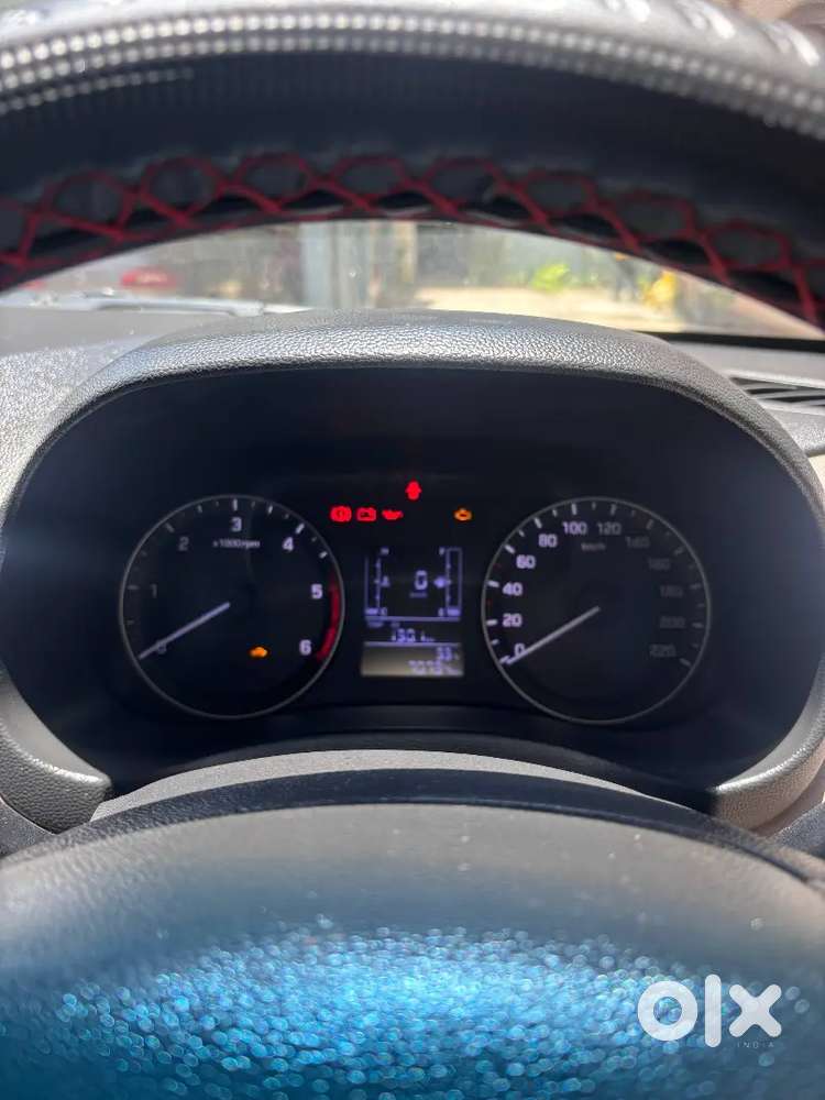 Hyundai Creta 2017 Anniversary Edition (price Is Slightly Negotiable)
