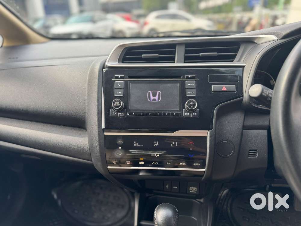 Honda Jazz V Cvt, 2017, Petrol