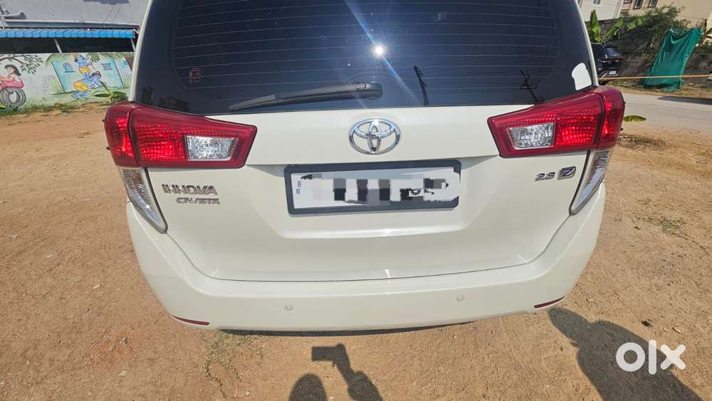 Toyota Innova Crysta 2.8z Automatic, 2017, Diesel