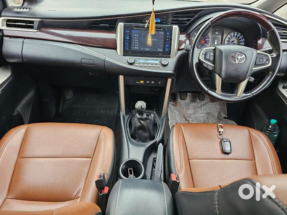 Toyota Innova Crysta 2.8 Z, 2016, Diesel