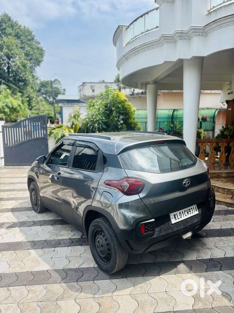 Tata Punch Pure, 2022, Petrol