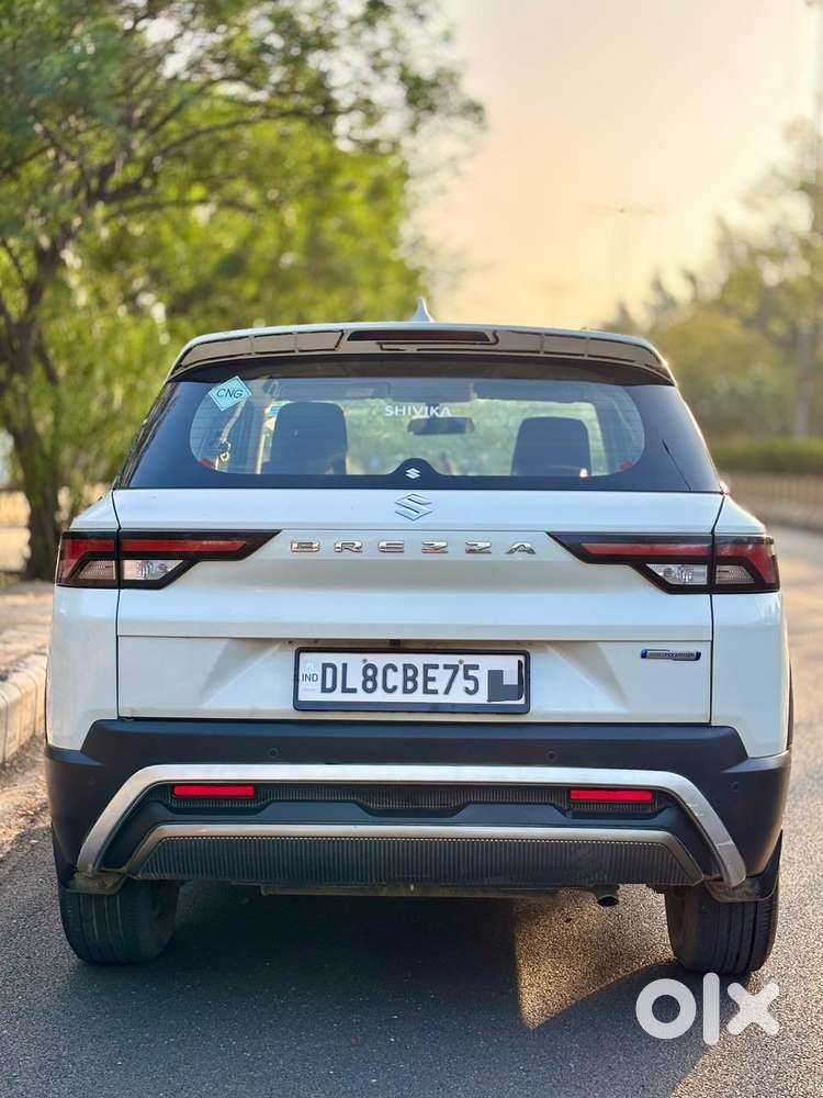 Maruti Suzuki Brezza 1.5 Vxi Cng, 2023, Cng & Hybrids
